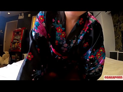 ❤️ A moza cosplay encántalle o sexo ata o orgasmo con chorros nunha jinete e unha mamada. Moza asiática con coño peludo e fermosas tetas con traxe tradicional xaponés nun vídeo afeccionado que mostra a masturbación con xoguetes de merda. Sakura 3 OSAKAPORN. ❤ Follar en nós ﹏
