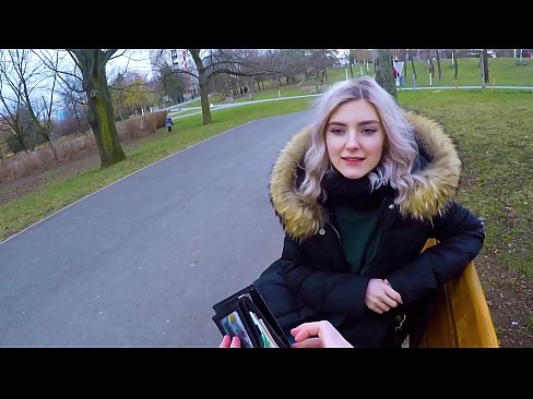 ❤️ Traga o semen quente dun estraño por diñeiro - mamada no parque de Eva Elfie ❤ Follar en nós ﹏